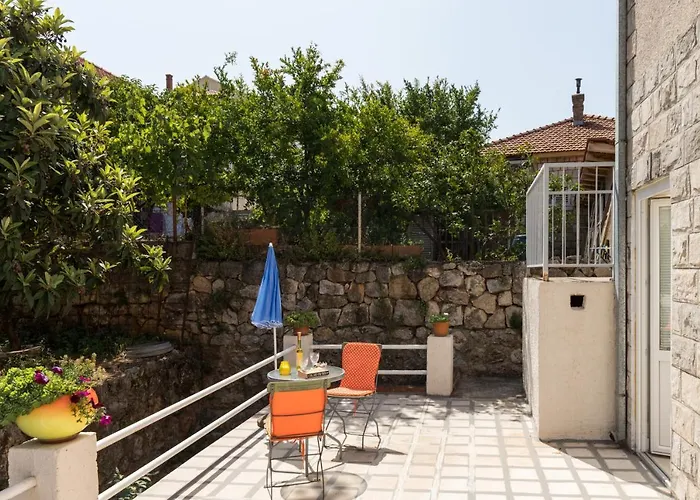 Guest House Bradas